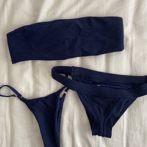 Frankies bikinis set in navy blue XS/S